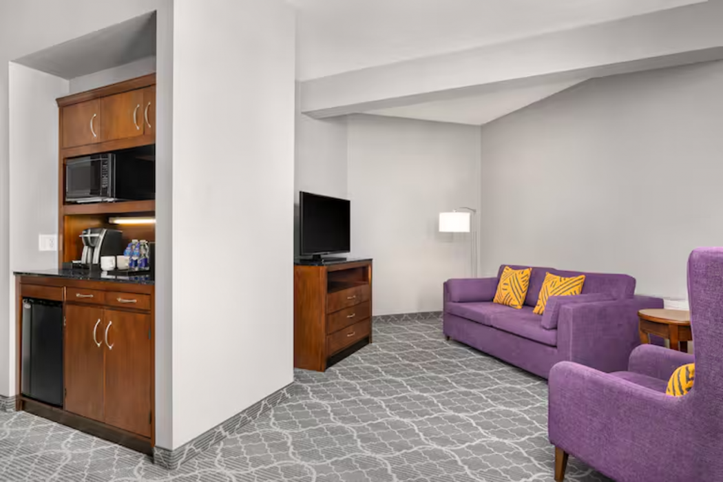 Hilton Garden Inn Calgary Airport 8/44