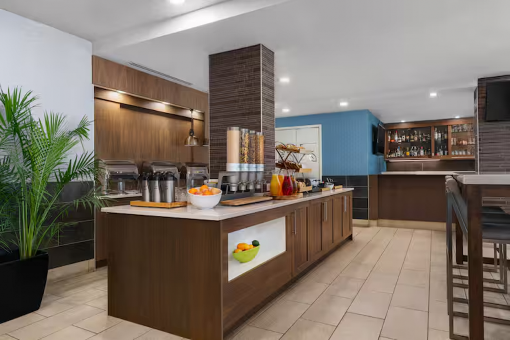 Hilton Garden Inn Calgary Airport 14/44
