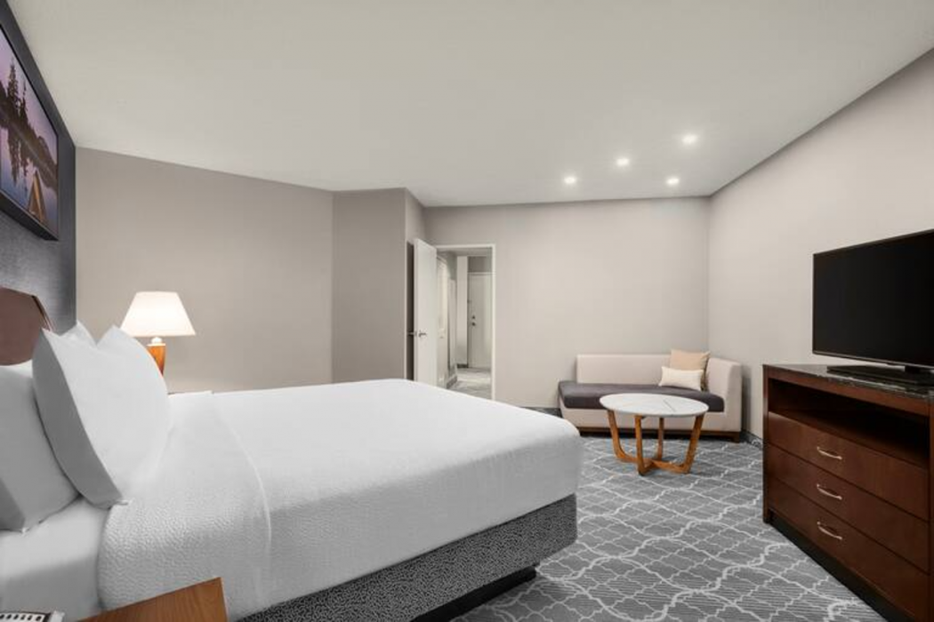 Hilton Garden Inn Calgary Airport 9/44