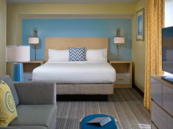Sonesta Simply Suites Memphis East Poplar Pike 5/19