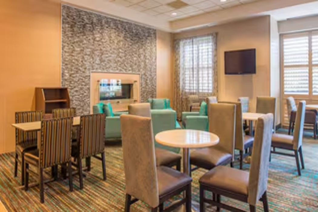 Residence Inn Pittsburgh North Shore 13/15