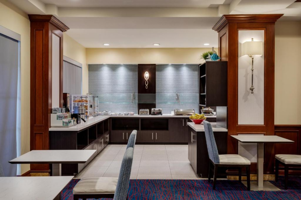 The Atlantic Suites on the Avenue 13/16