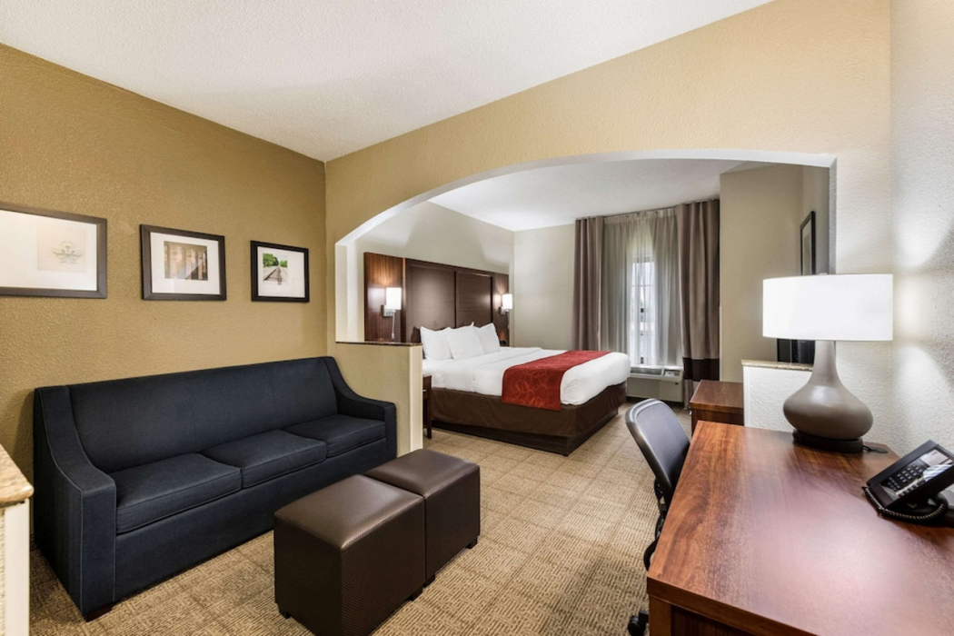 Comfort Suites Monroe 14/35