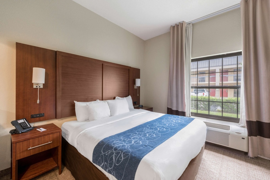 Comfort Suites Monroe 19/35