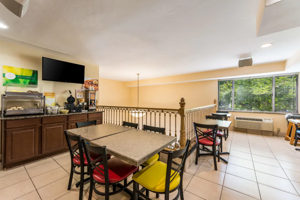 Quality Inn Huntersville Near Lake Norman 9/17