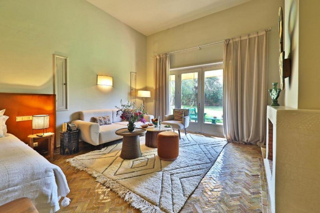 Domaine des Remparts Hotel and Spa 14/60