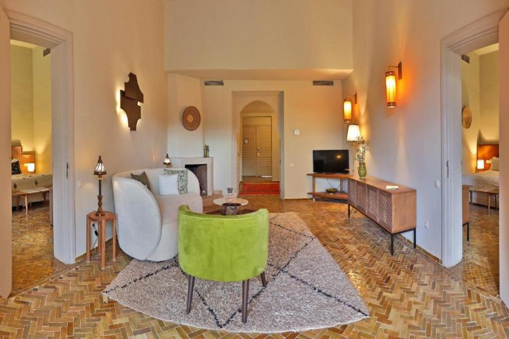 Domaine des Remparts Hotel and Spa 15/60