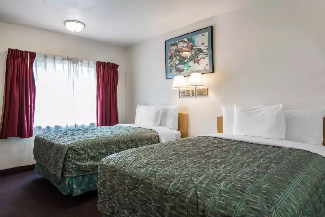 Rodeway Inn Beaumont 1-10 11/18