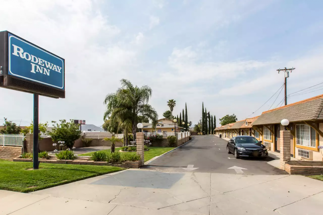 Rodeway Inn Beaumont 1-10 2/18