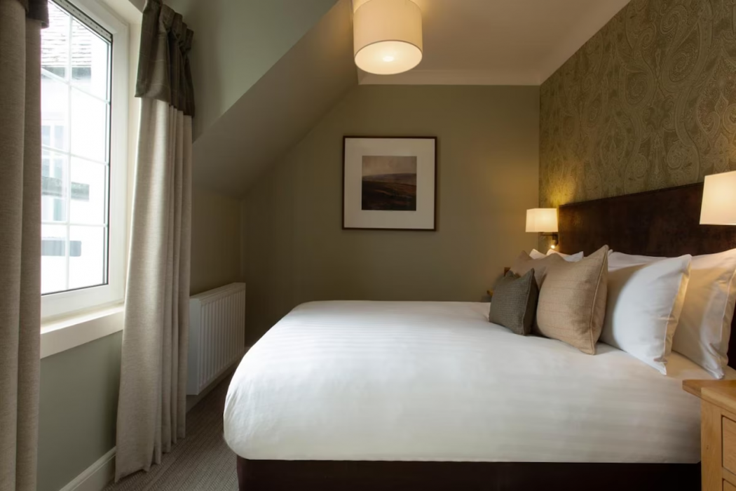 Room at Glencoe Inn, BALLACHULISH (GLEN COE)
