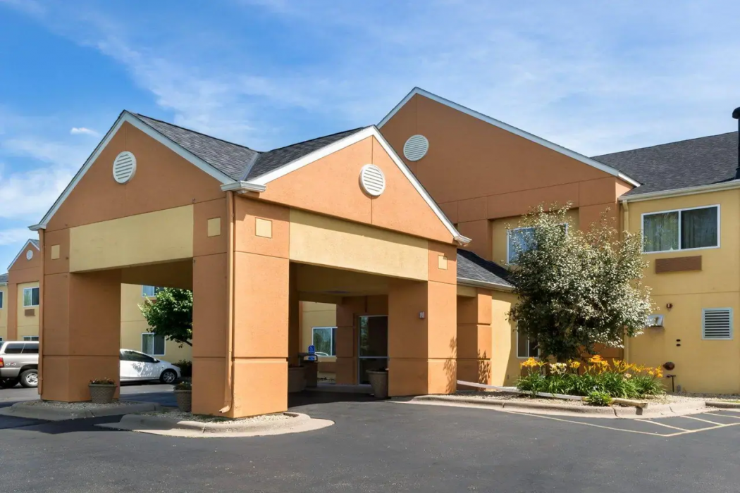 Quality Inn Lakeville North, MN 1/29