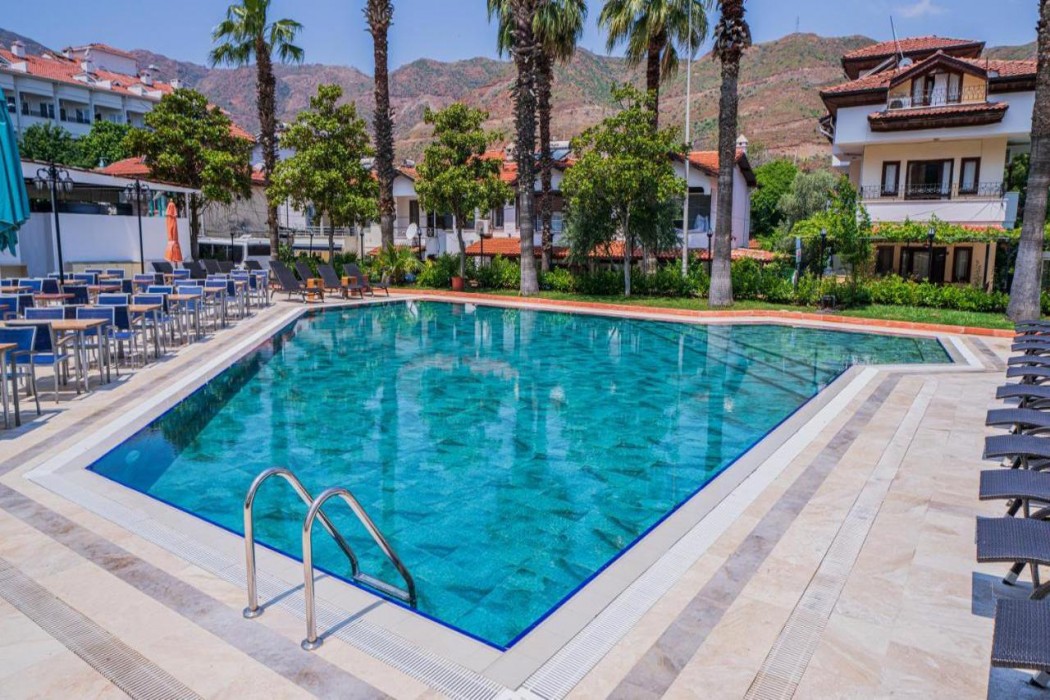 Verde Hotel Adult Only +16 18/24