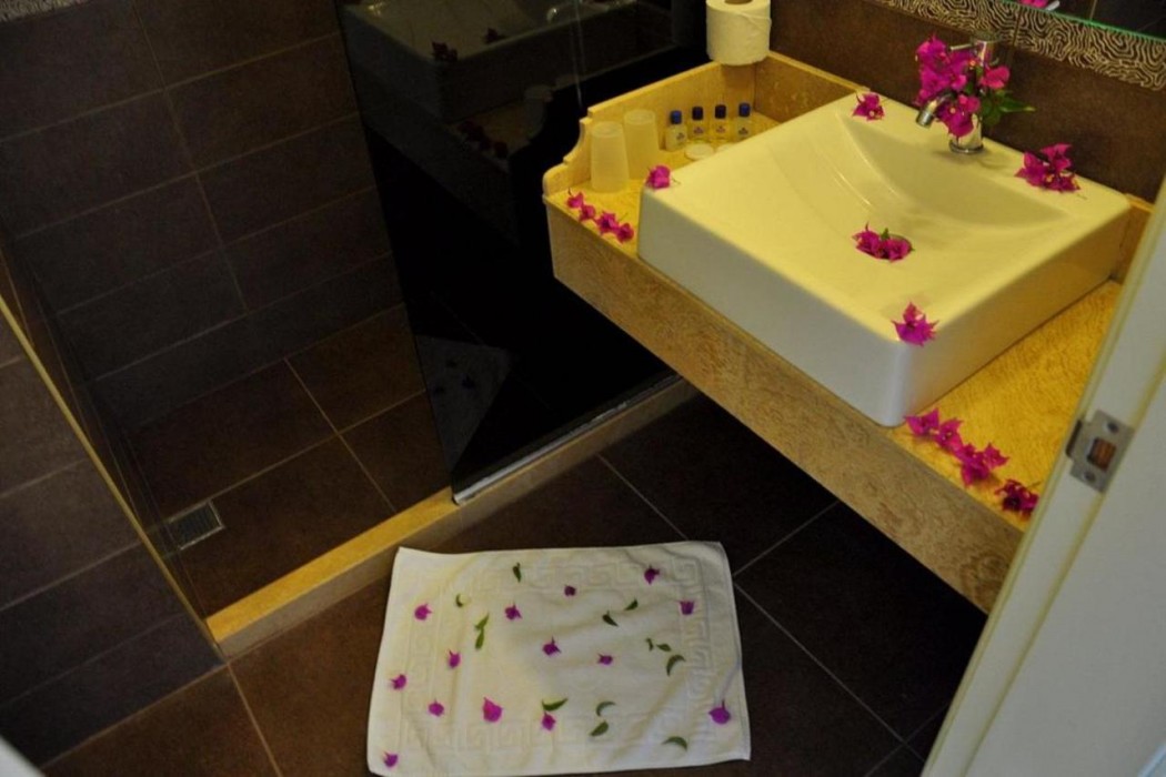 Verde Hotel Adult Only +16 8/24