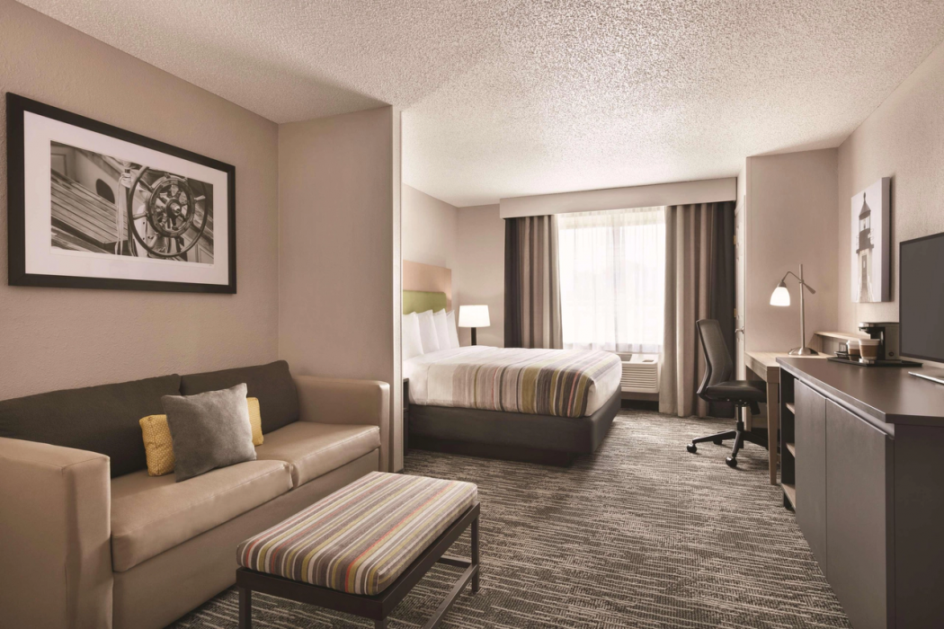 Country Inn and Suites by Radisson, Port Clinton, OH 7/24