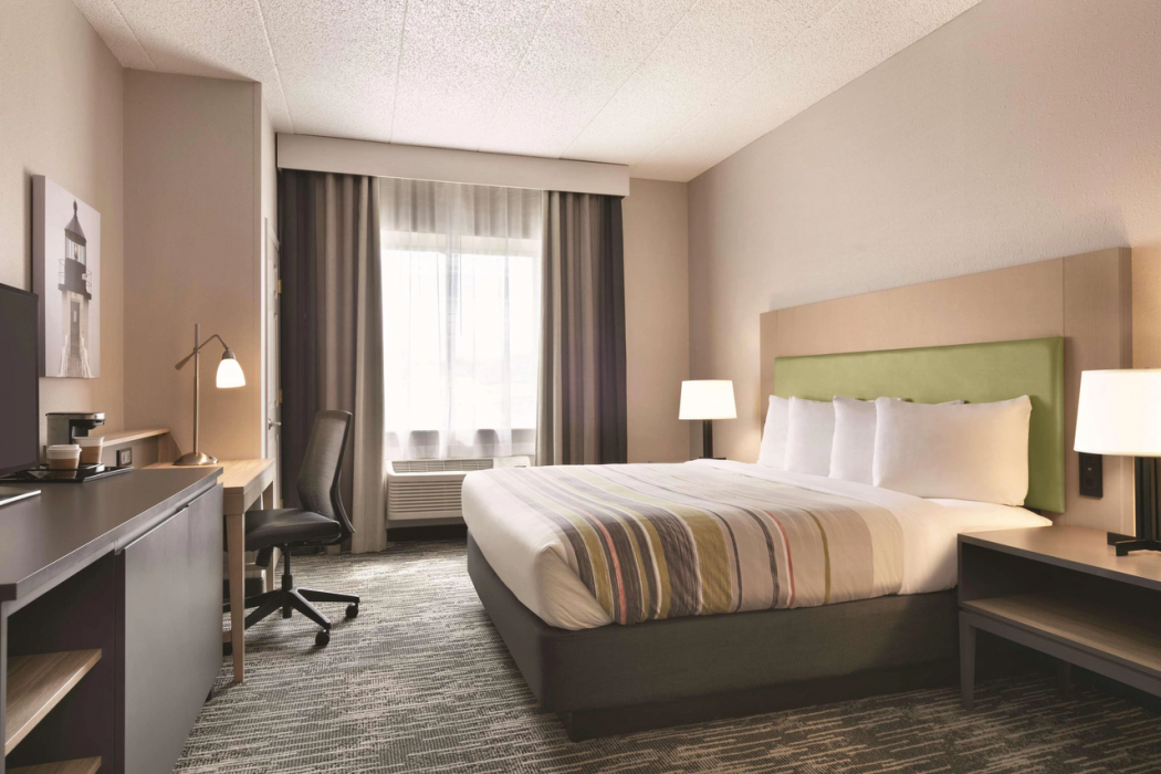 Country Inn and Suites by Radisson, Port Clinton, OH 6/24