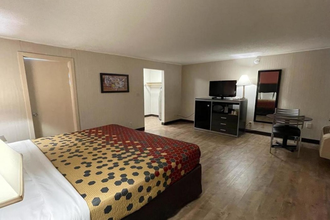 Economy Inn East Hartford CT 7/60