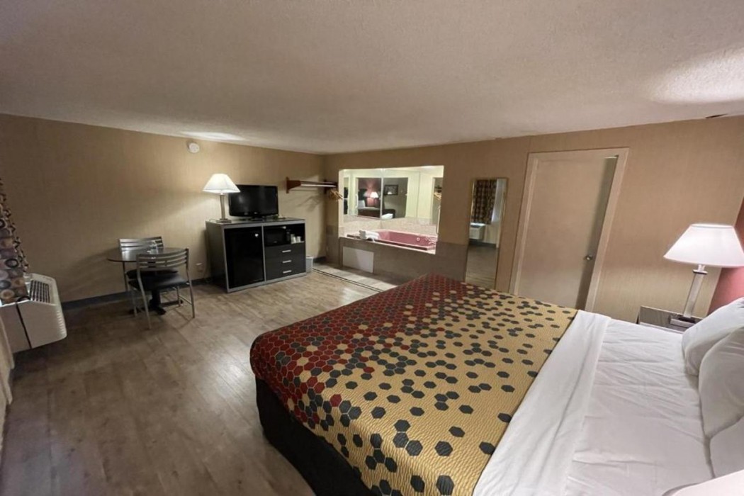 Economy Inn East Hartford CT 8/60