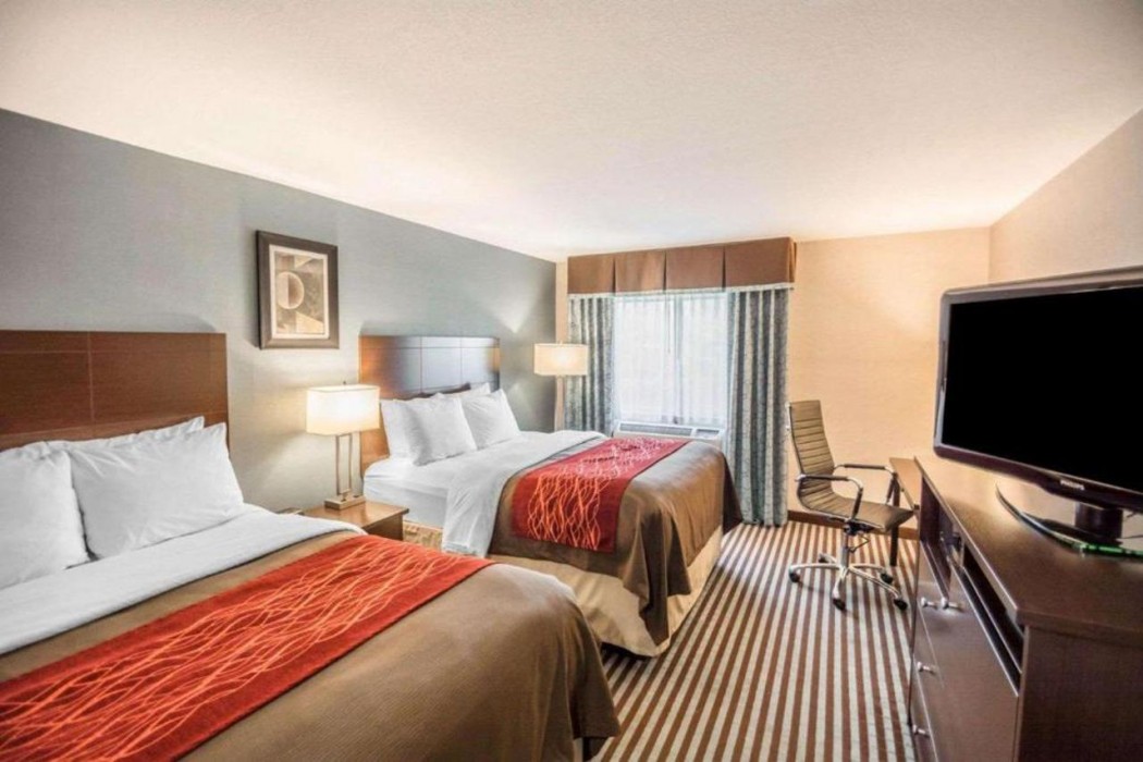 Quality Inn Corning, NY 10/32