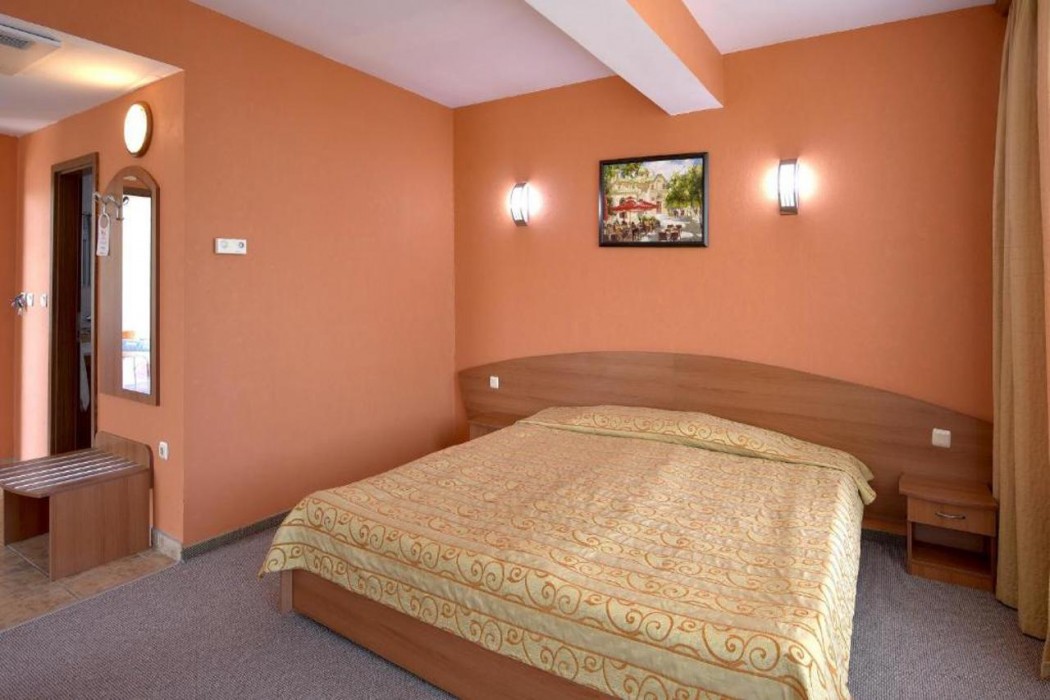 Estreya Palace 16/63