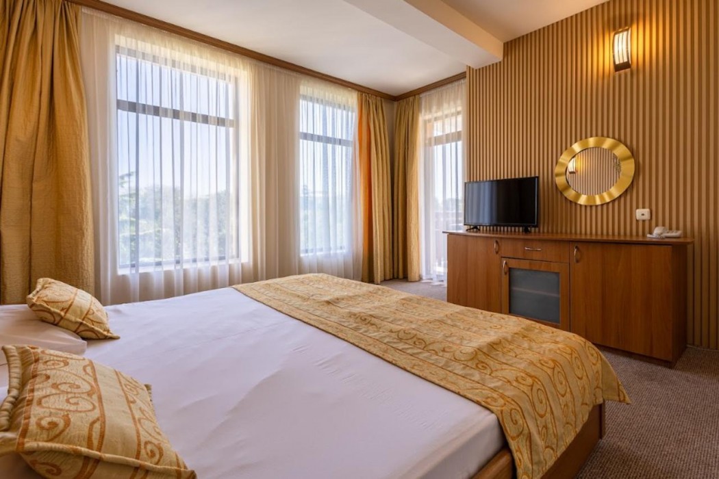 Estreya Palace 14/63