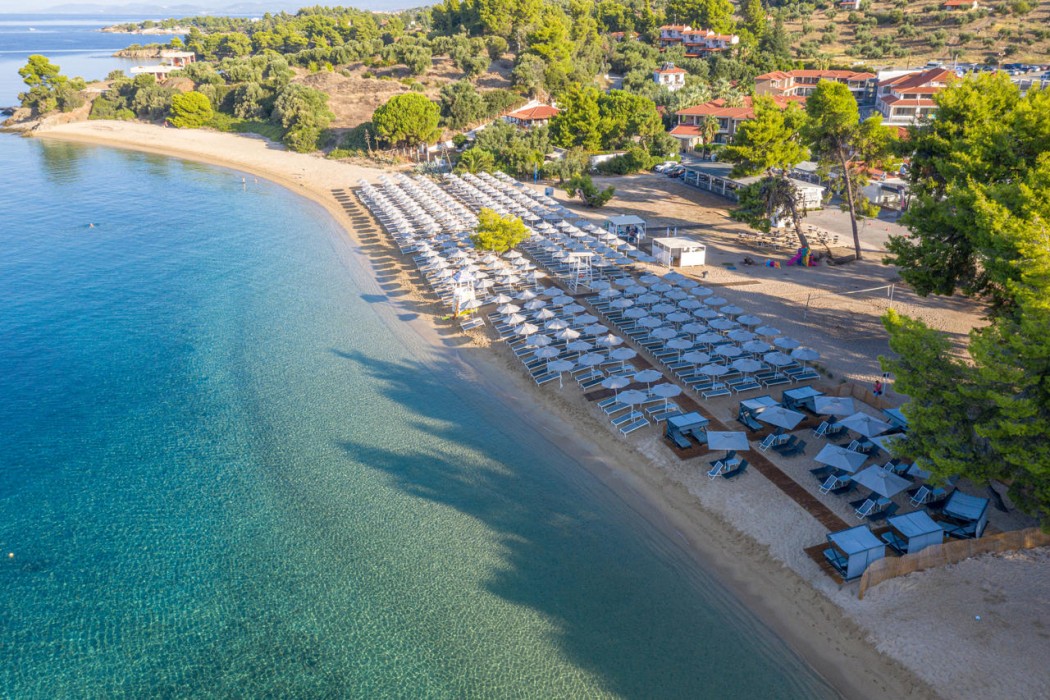 Lagomandra Beach Hotel and Suites 41/71