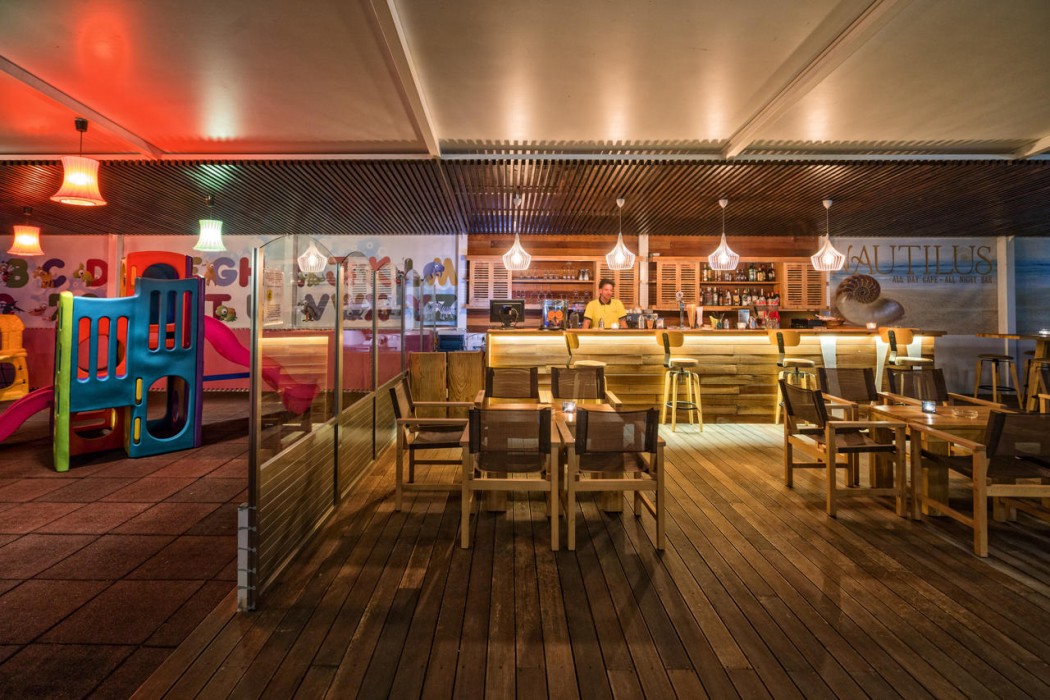 Lagomandra Beach Hotel and Suites 36/71