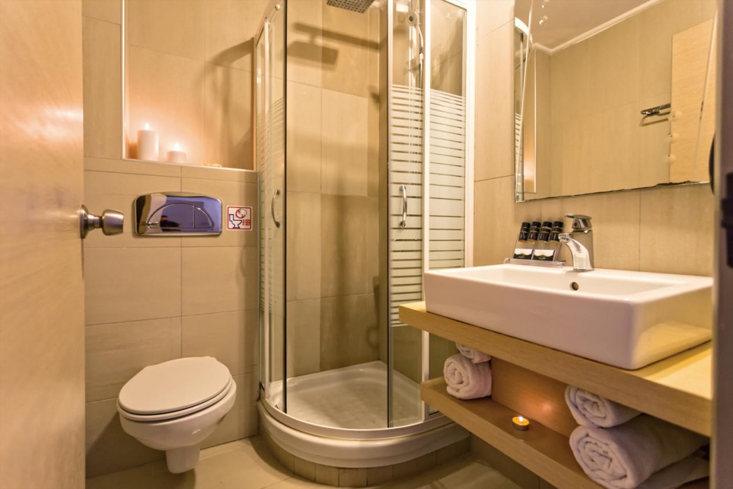 Lagomandra Beach Hotel and Suites 22/71
