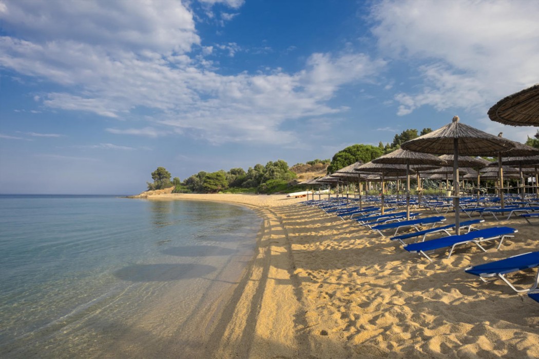 Lagomandra Beach Hotel and Suites 38/71