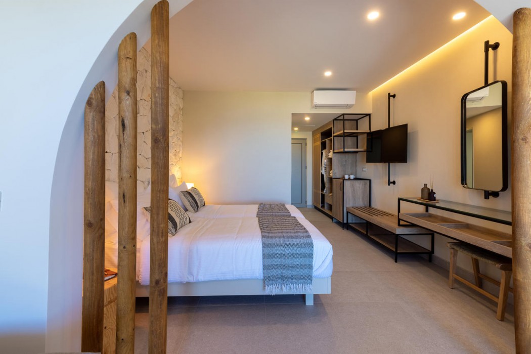 Eliros Mare Beachfront Poem Hotel 46/93