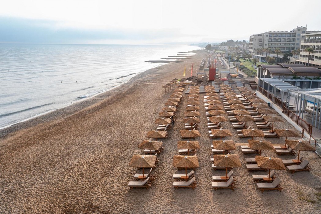 Adele Beach Hotel 30/71