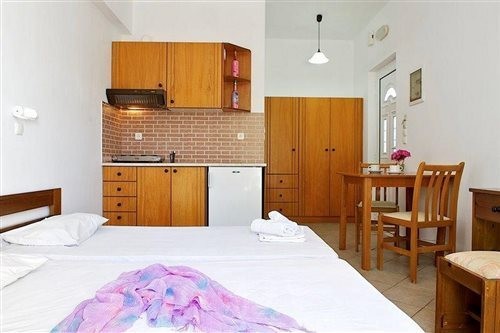 Kasapakis Hotel and Apartments 12/50