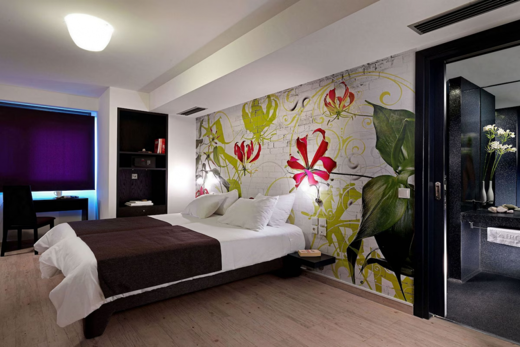 Patras Smart Hotel, Vassilicos House of Hospitality 12/19
