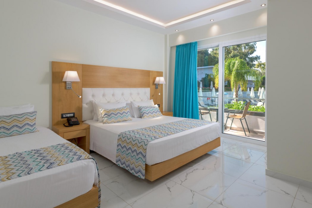 Oceanis Park Hotel 37/88