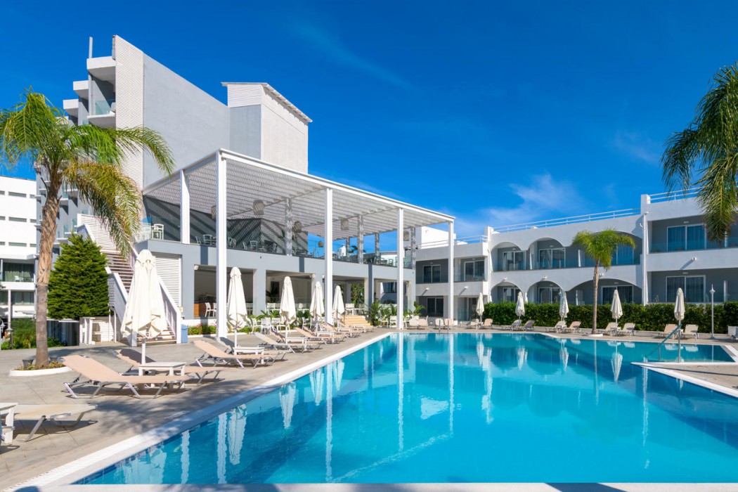 Oceanis Park Hotel 57/88