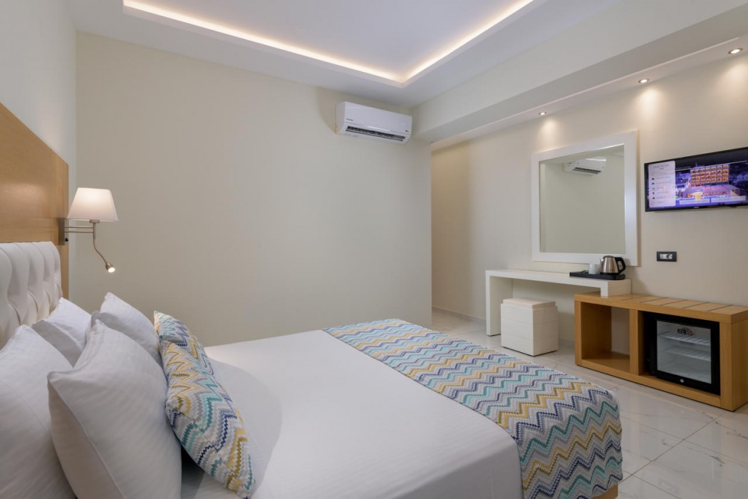 Oceanis Park Hotel 36/88