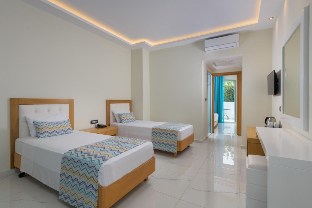 Oceanis Park Hotel 21/88
