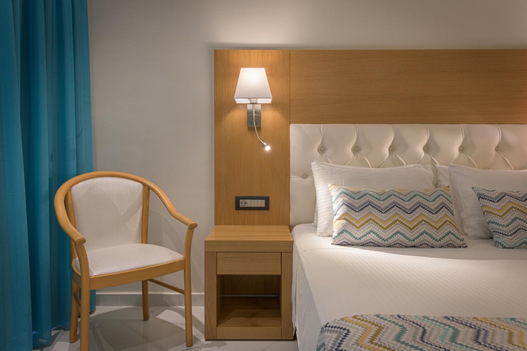 Oceanis Park Hotel 27/88