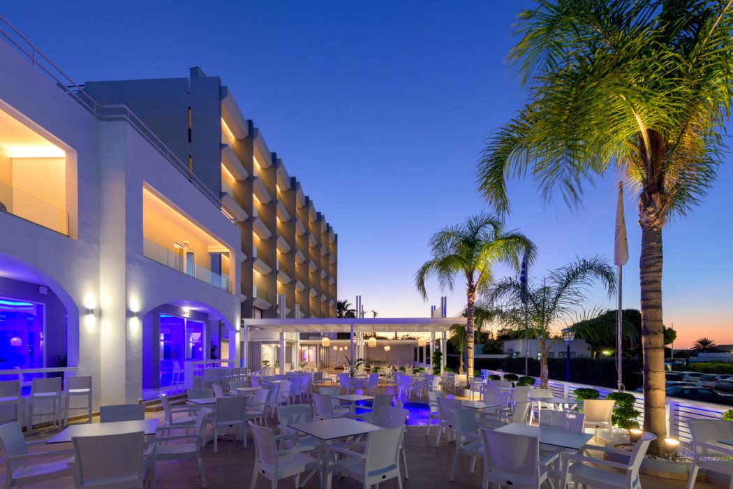 Oceanis Park Hotel in Ixia