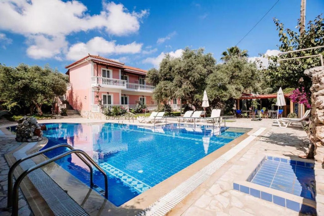 Kyprianos Aparthotel 29/60