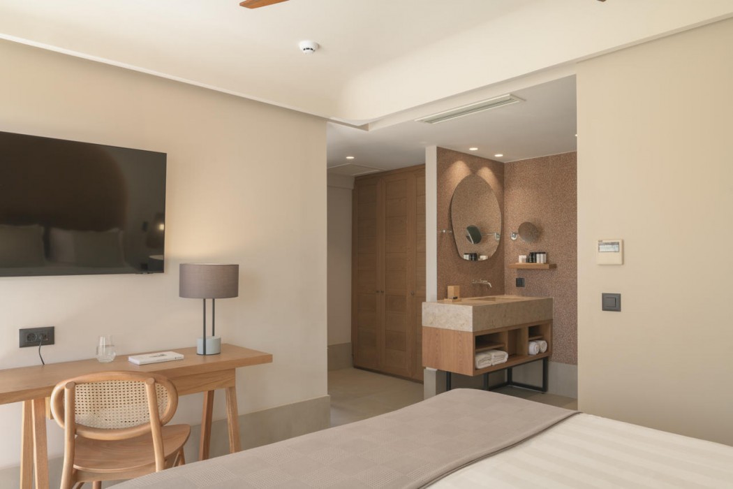 Paralos Venus Suites - Adults Only 19/87