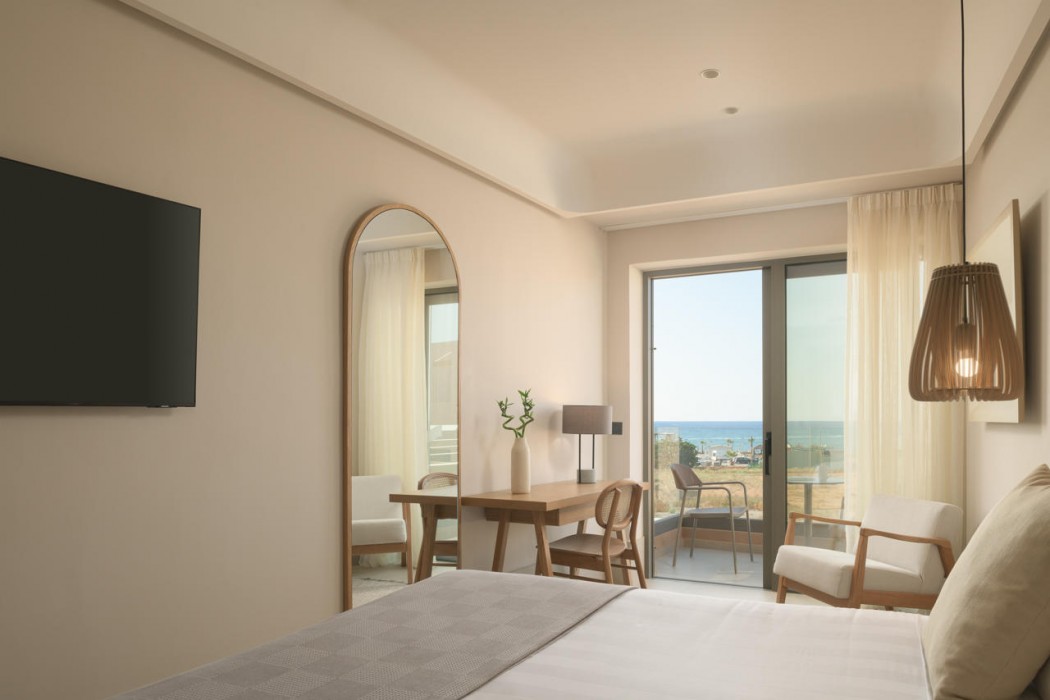 Paralos Venus Suites - Adults Only 18/87