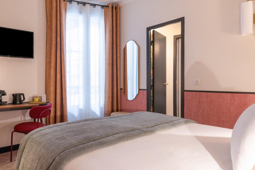 Hotel Brittany Opera 11/57