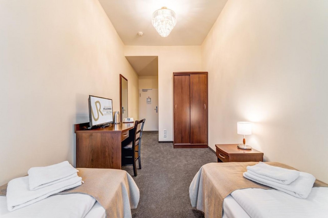 Upper Room Hotel 21/73