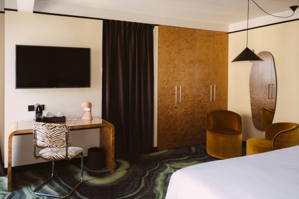 1k Hotel 18/36