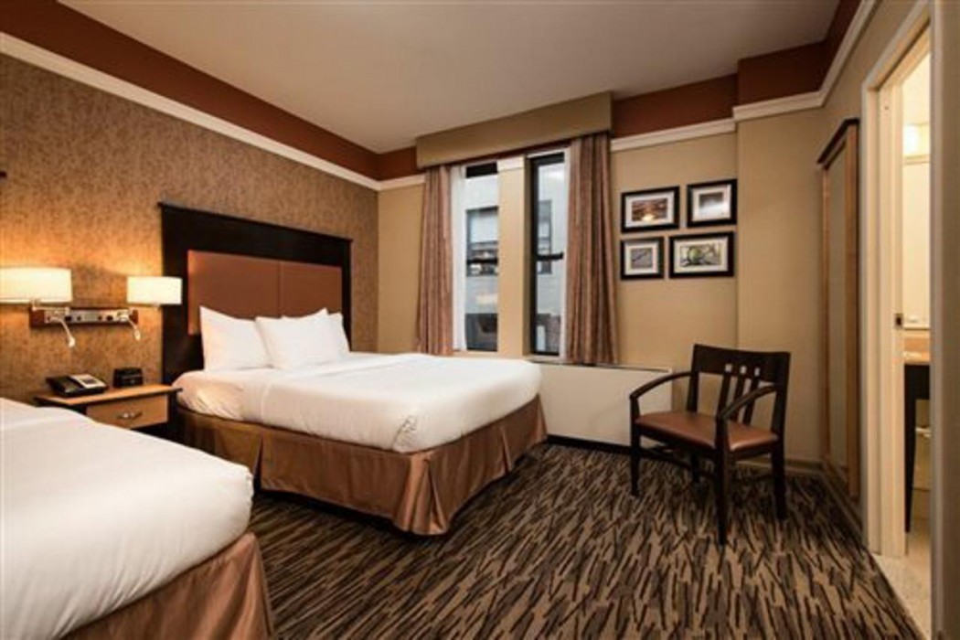 The Hotel at Fifth Avenue 6/29