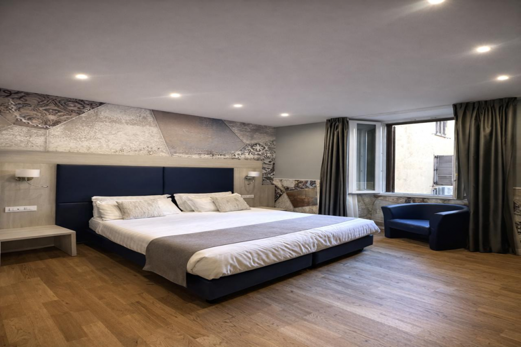 Bramble Luxury Suites 33/85