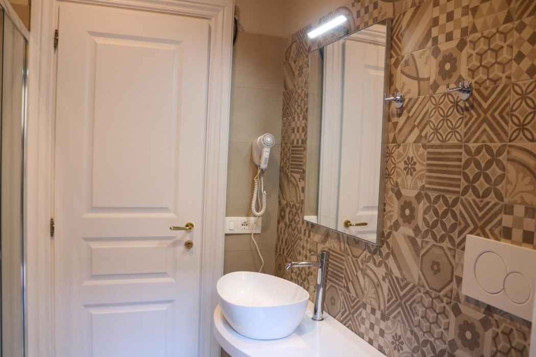 Bramble Luxury Suites 17/85