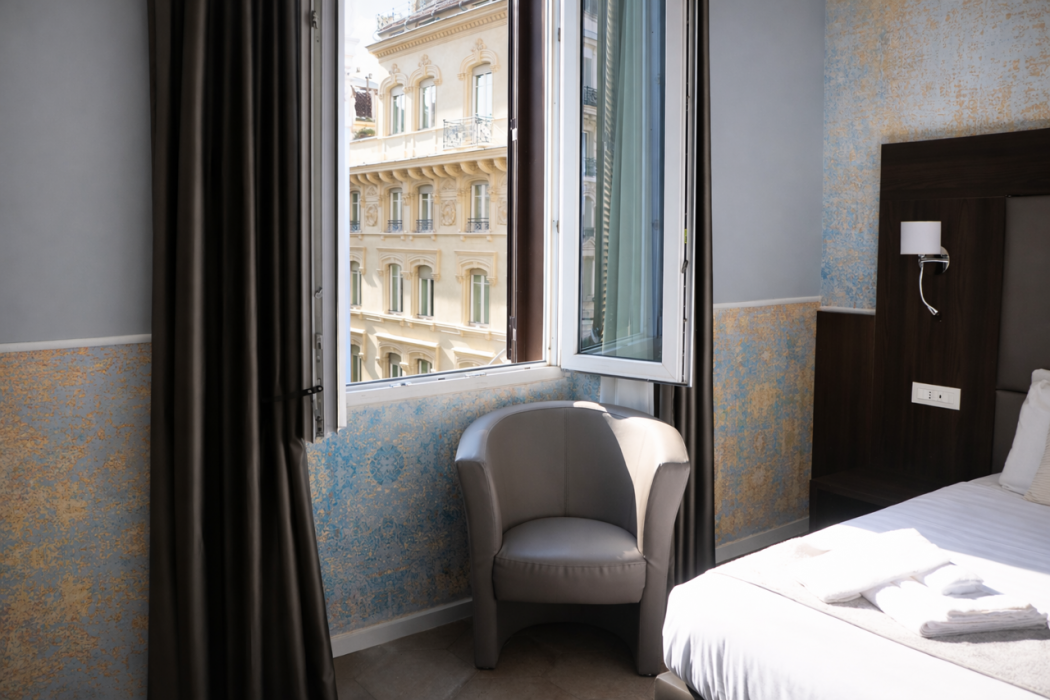 Bramble Luxury Suites 42/85
