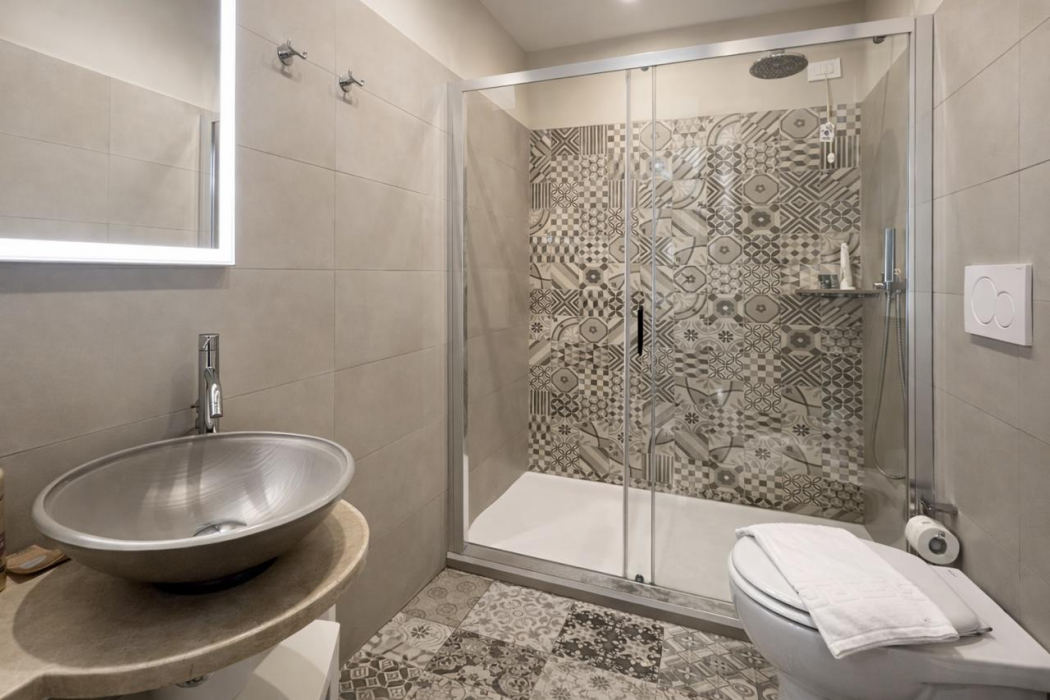 Bramble Luxury Suites 34/85
