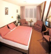 MINOTEL BASLERTOR SUMMER POOL 8/52